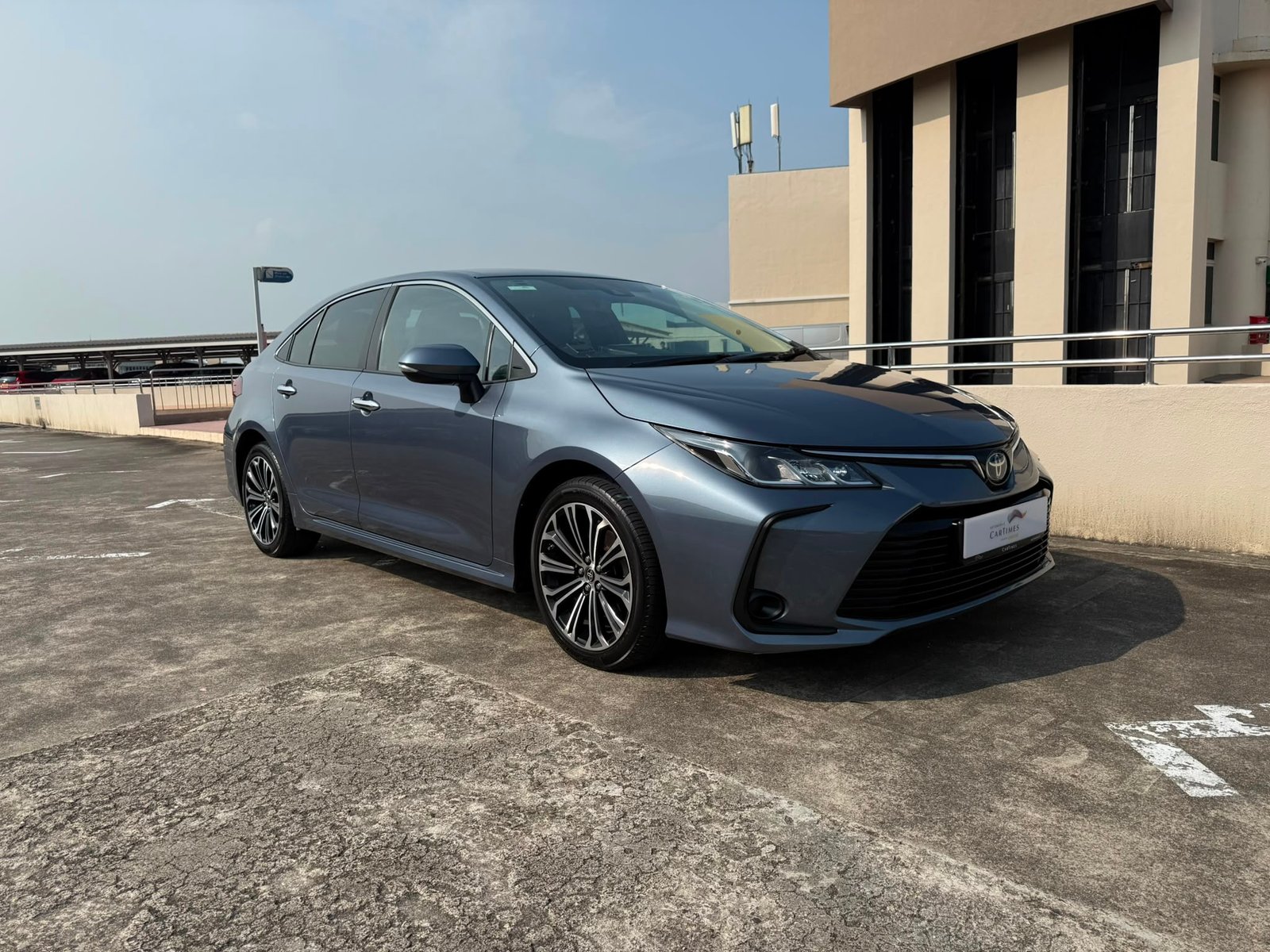 Used Toyota Corolla Altis Hybrid for sale in Singapore